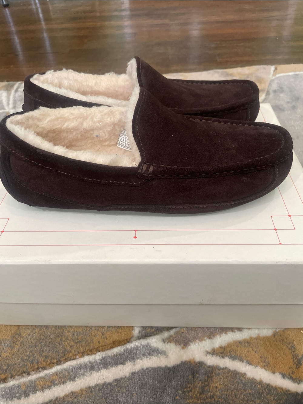 UGG Men's Suede Slippers – Dark Brown – Great Condition